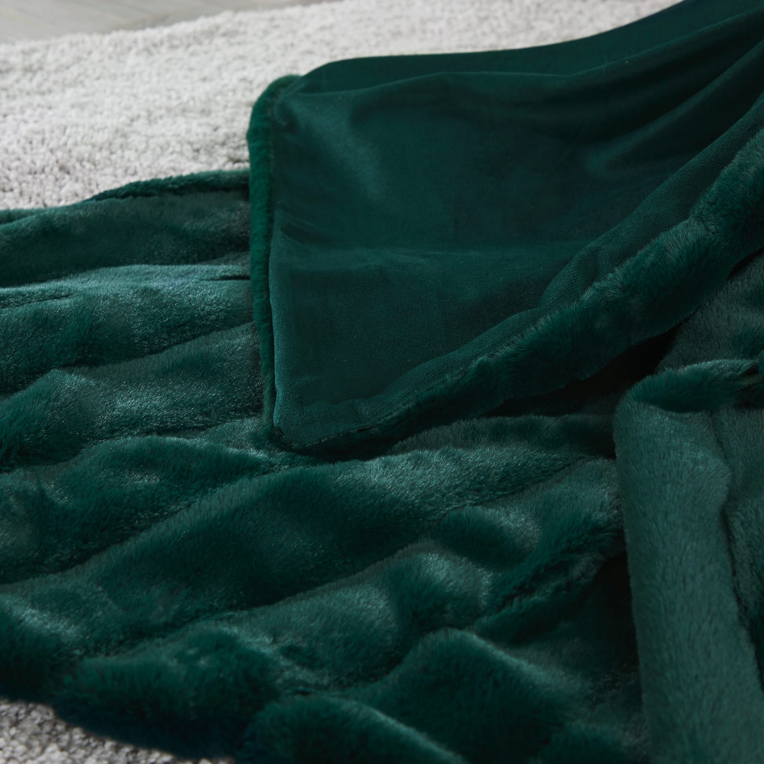 Home Collections Stripe Rib Faux Fur Throw, product image 7
